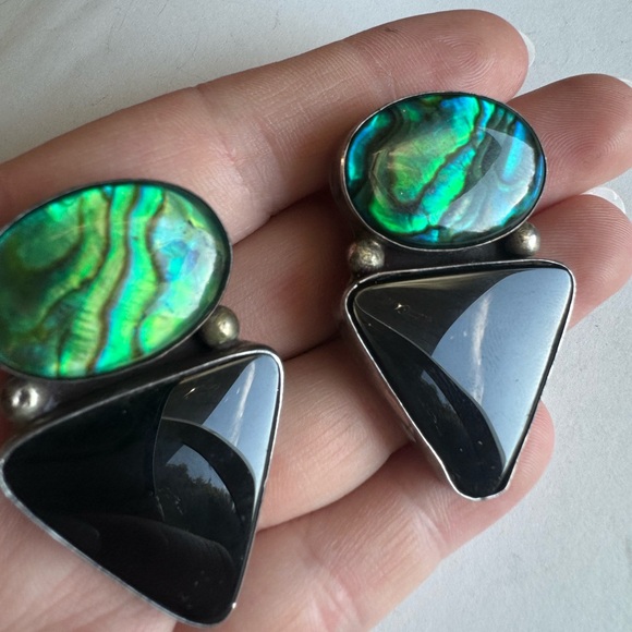 Elegant Sterling Silver Green Abalone and Black Onyx Clip Earrings 26.6g - Picture 3 of 15